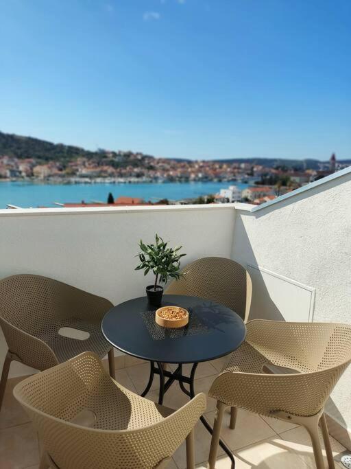 Bird View Apartment Carlissima Trogir Exterior photo