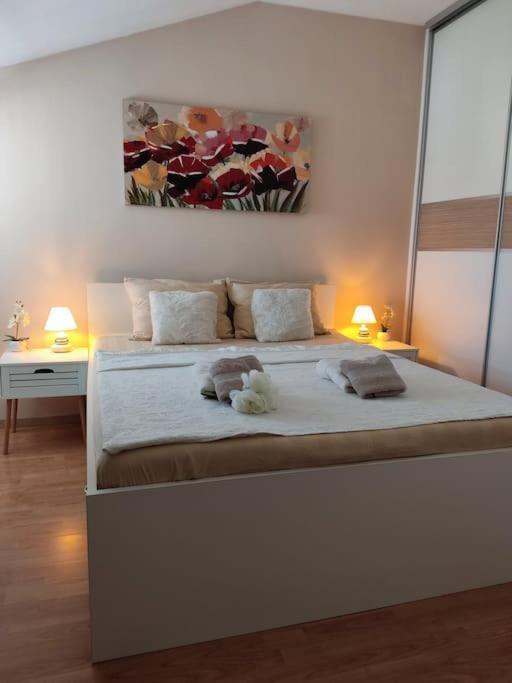 Bird View Apartment Carlissima Trogir Exterior photo