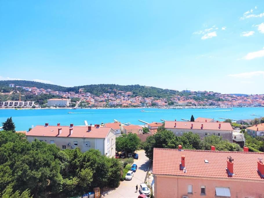 Bird View Apartment Carlissima Trogir Exterior photo